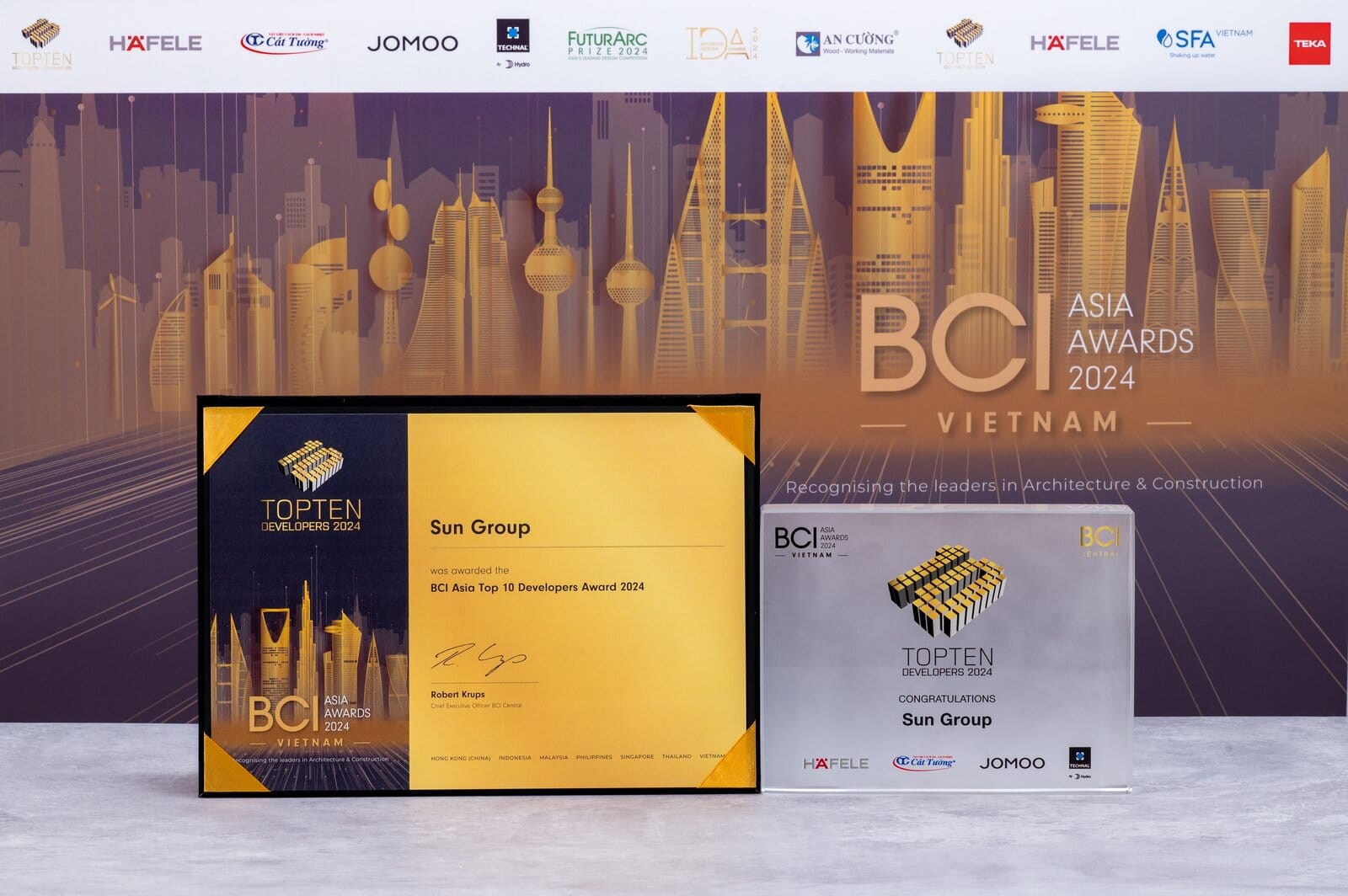 Sun Group được xướng tên “Top 10 chủ đầu tư hàng đầu Việt Nam” tại BCI Asia Awards 2024