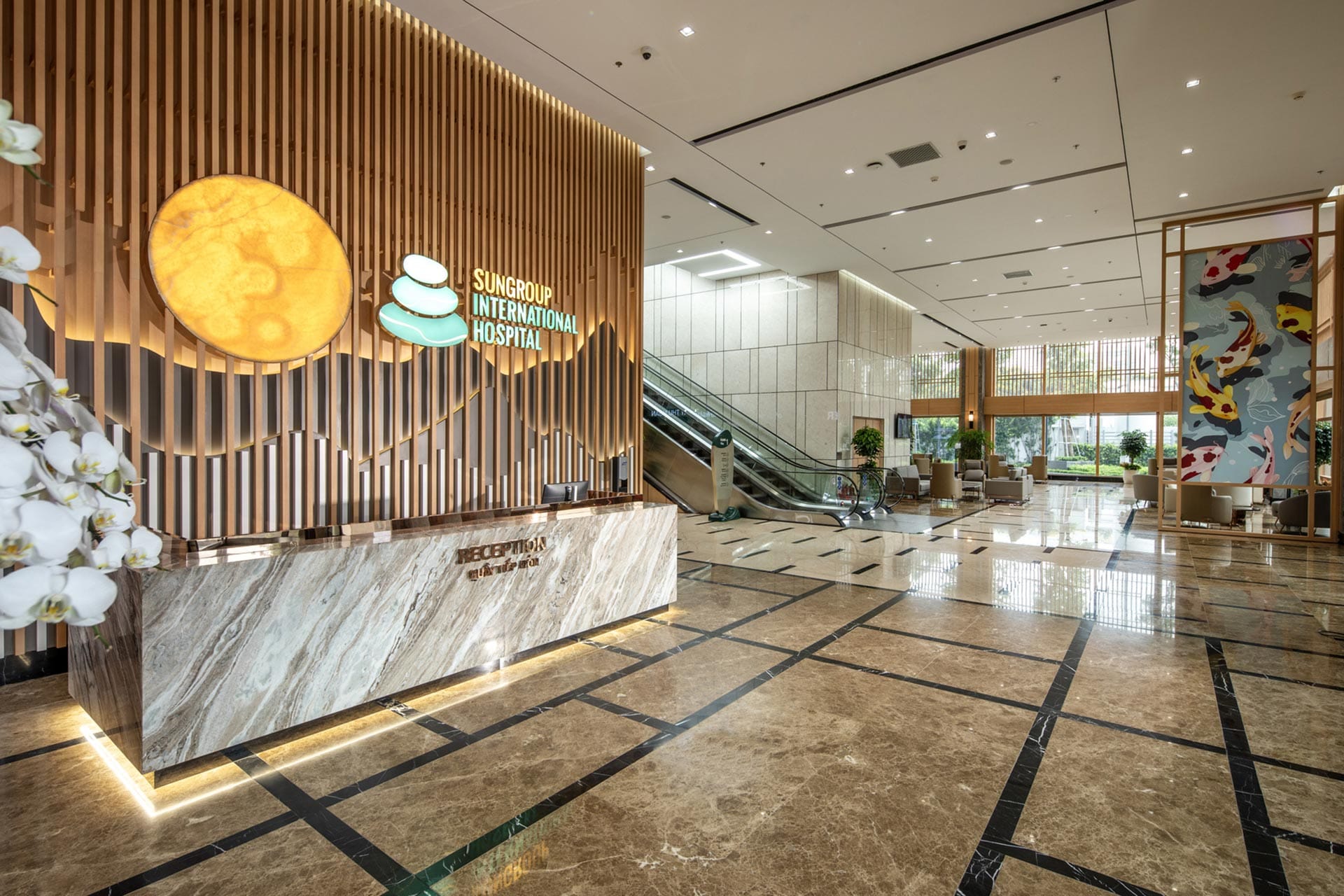 Y tế: Bệnh viện đa khoa quốc tế Sungroup International Hospital nằm ngay trong khuôn viên dự án, cung cấp các dịch vụ chăm sóc sức khỏe chất lượng cao, giúp cư dân yên tâm sinh sống, đặc biệt là các gia đình có người già và trẻ nhỏ.